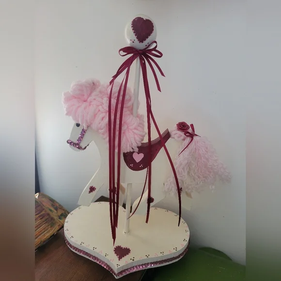 Handcrafted Pink Maroon Cream Carousel Horse Decor Set Of 5 - Picture 6 of 16